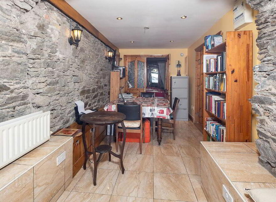 3 Harbour Terrace, East Hill, Cobh, P24TC65