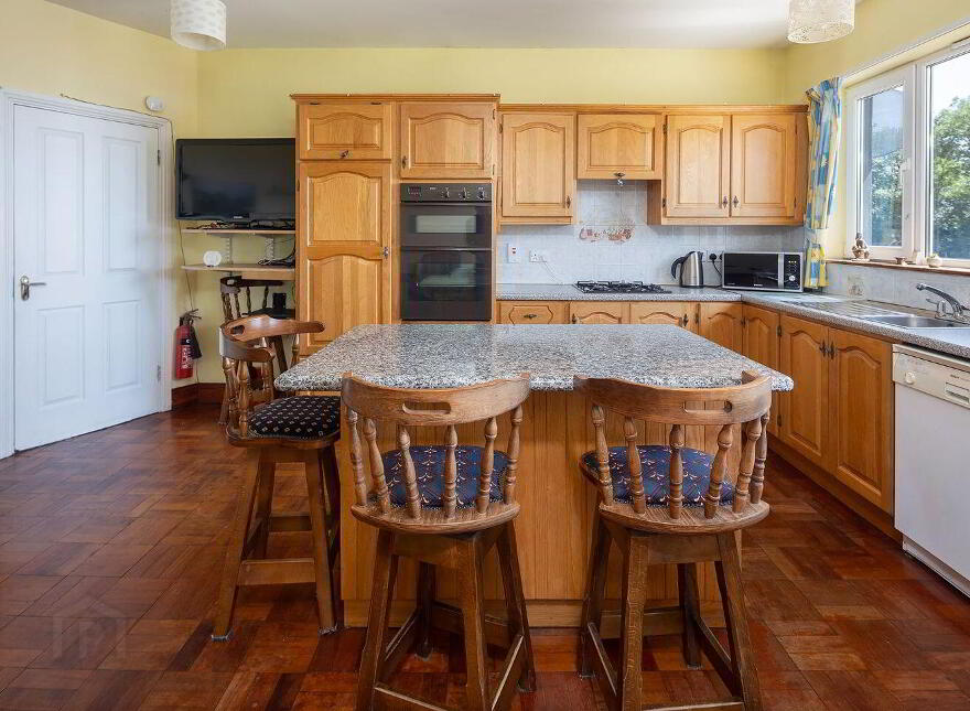 Redington Lodge, Ballybrassil, Ballymore, Cobh, P24NY61
