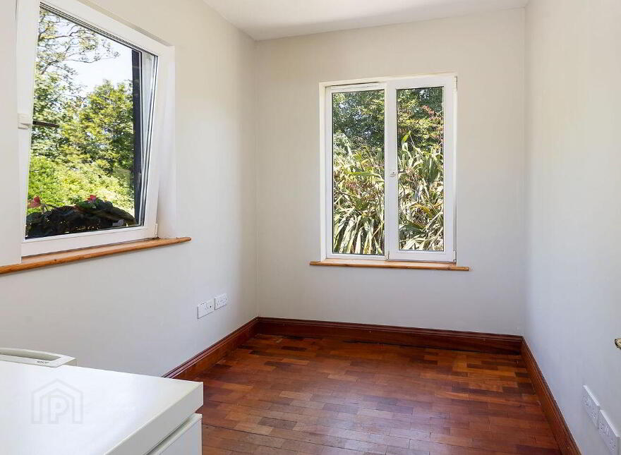 Redington Lodge, Ballybrassil, Ballymore, Cobh, P24NY61