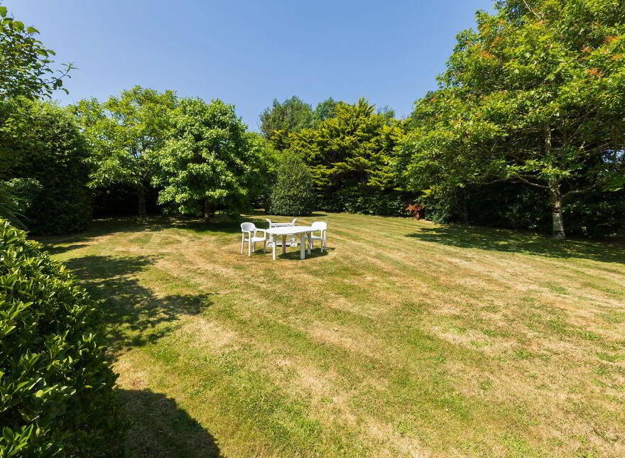 Redington Lodge, Ballybrassil, Ballymore, Cobh, P24NY61