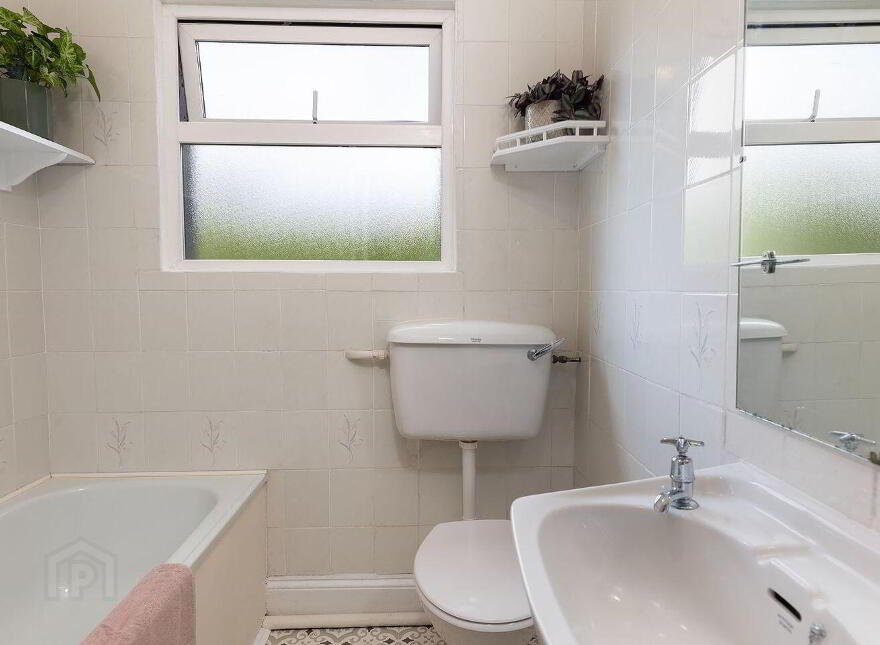 Castleview, Belvelly, P24K152