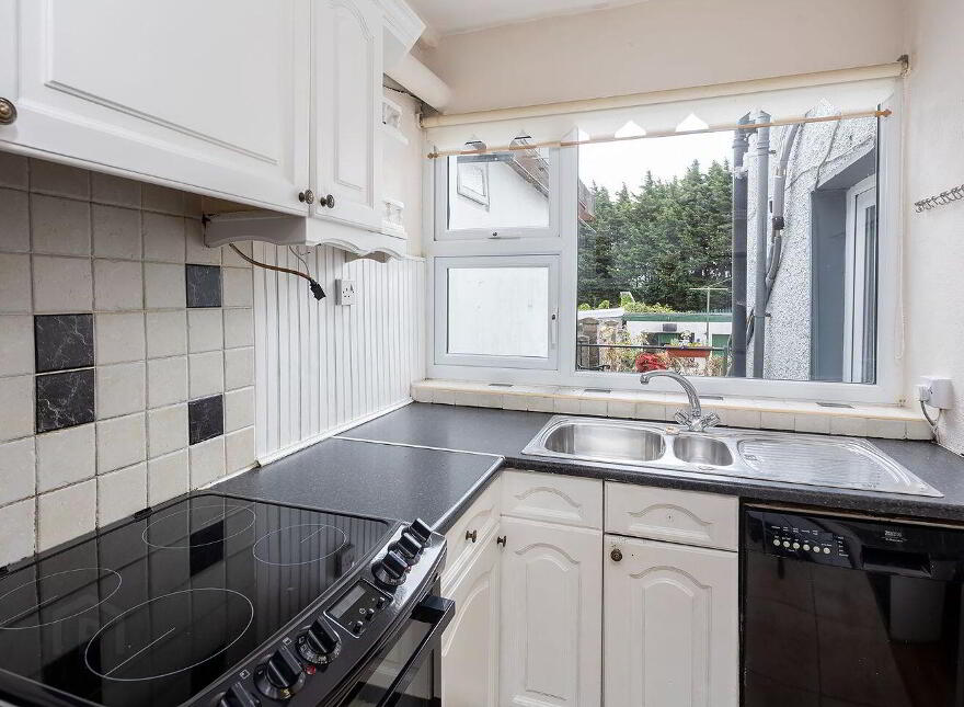 12 Saint Colman's Square, Cobh, P24RF97