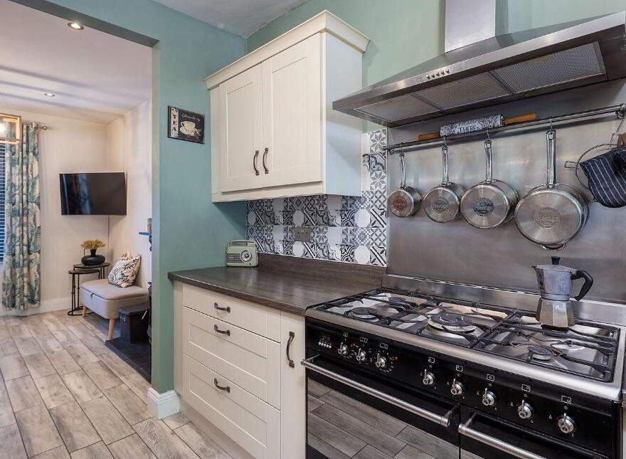 17 Bishop Street, Cobh, P24X229