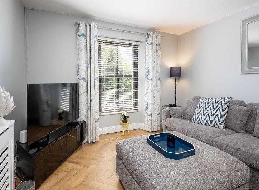 17 Bishop Street, Cobh, P24X229