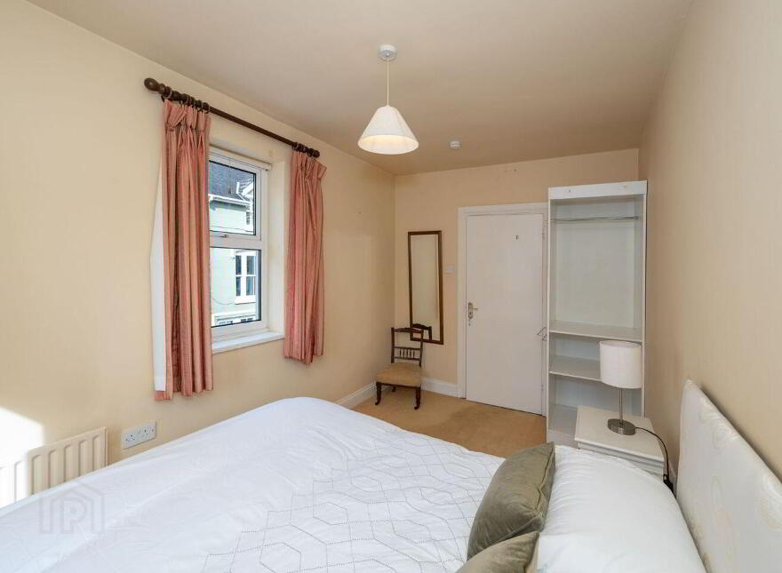 20 Lower O'Connell Street, Kinsale, P17PK44