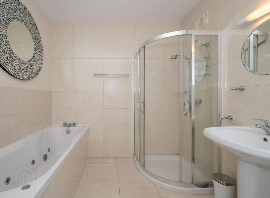 20 Lower O'Connell Street, Kinsale, P17PK44