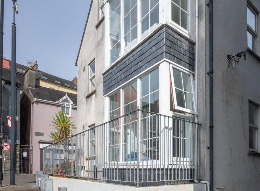 20 Lower O'Connell Street, Kinsale, P17PK44