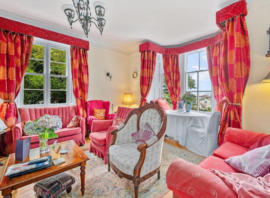 Robin Hill, Lake Road, Cobh, P24RY88