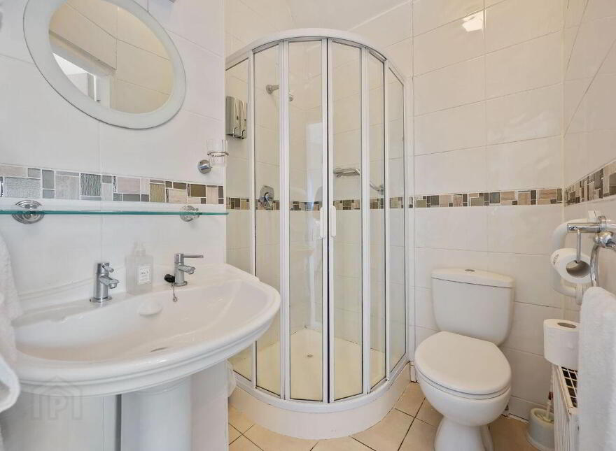 Robin Hill, Lake Road, Cobh, P24RY88