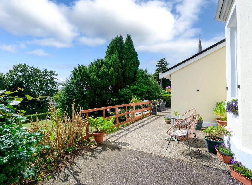 Robin Hill, Lake Road, Cobh, P24RY88
