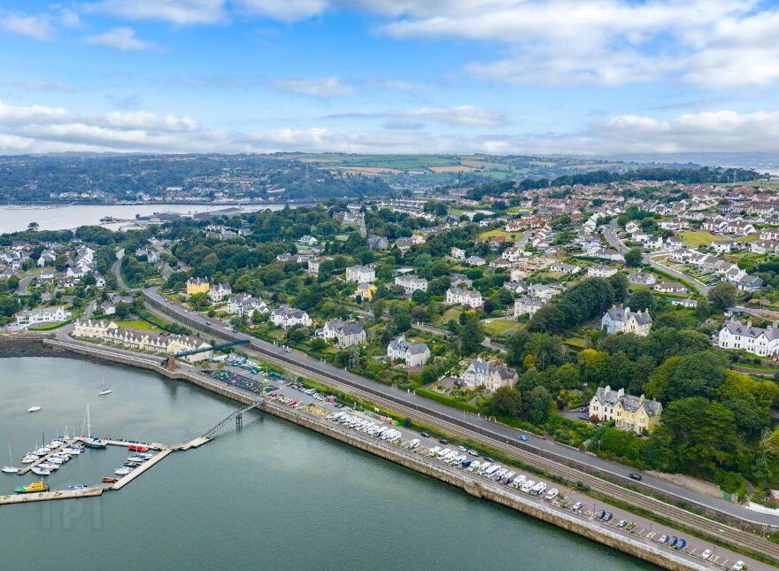Robin Hill, Lake Road, Cobh, P24RY88