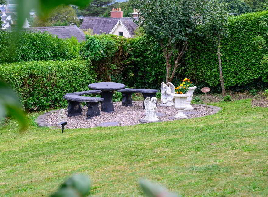 Robin Hill, Lake Road, Cobh, P24RY88