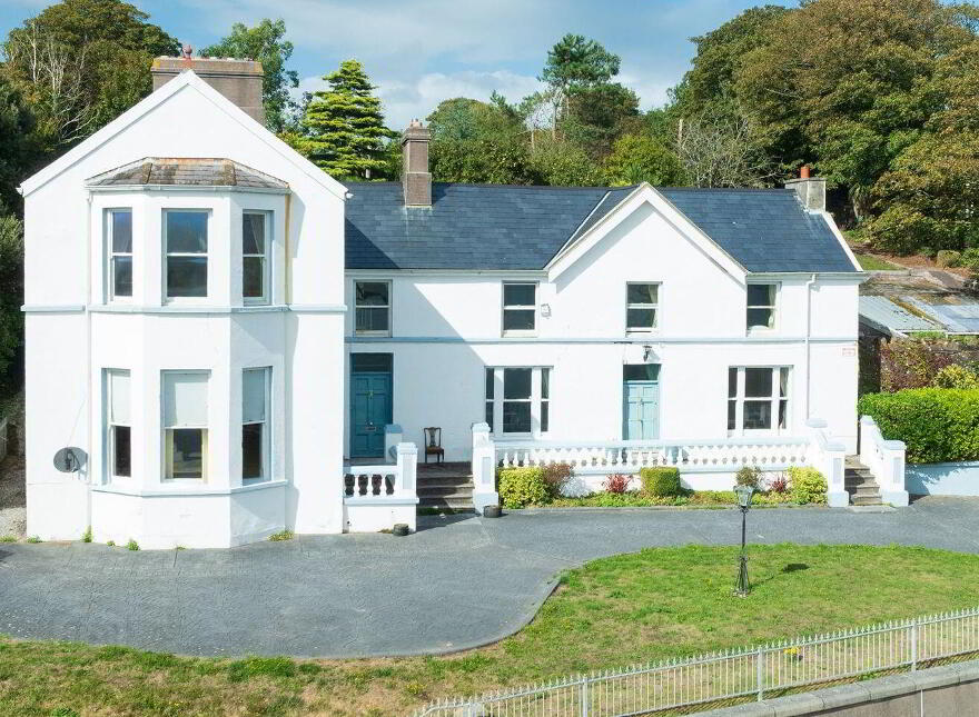 Manor House, Bellvue, Cobh, P24XT98 photo