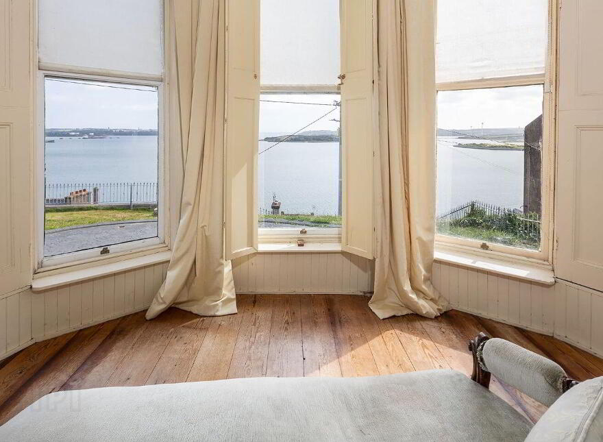 Manor House, Bellvue, Cobh, P24XT98