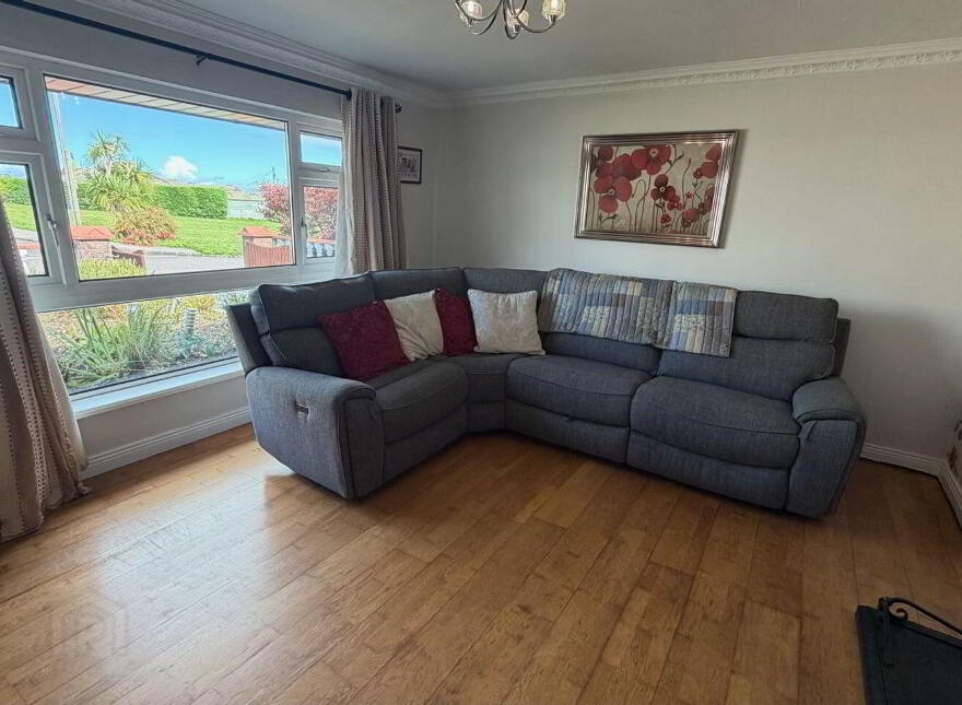 No. 8 Hilltop Park, Cobh, P24HK37