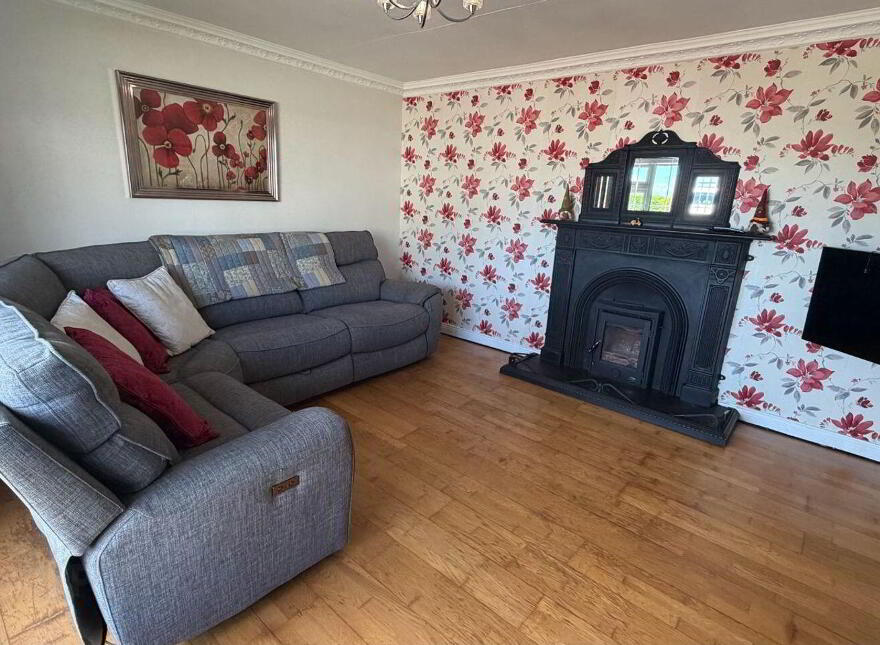 No. 8 Hilltop Park, Cobh, P24HK37
