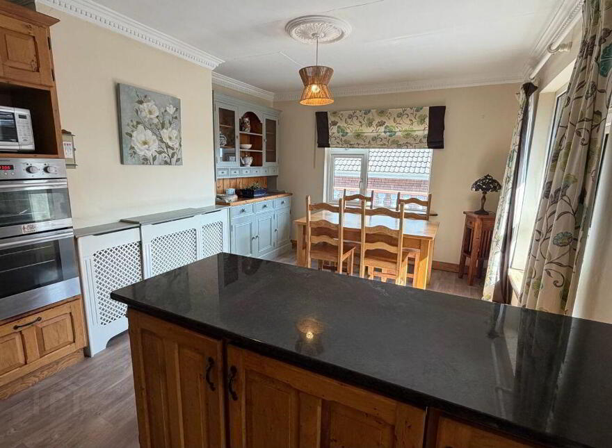 No. 8 Hilltop Park, Cobh, P24HK37