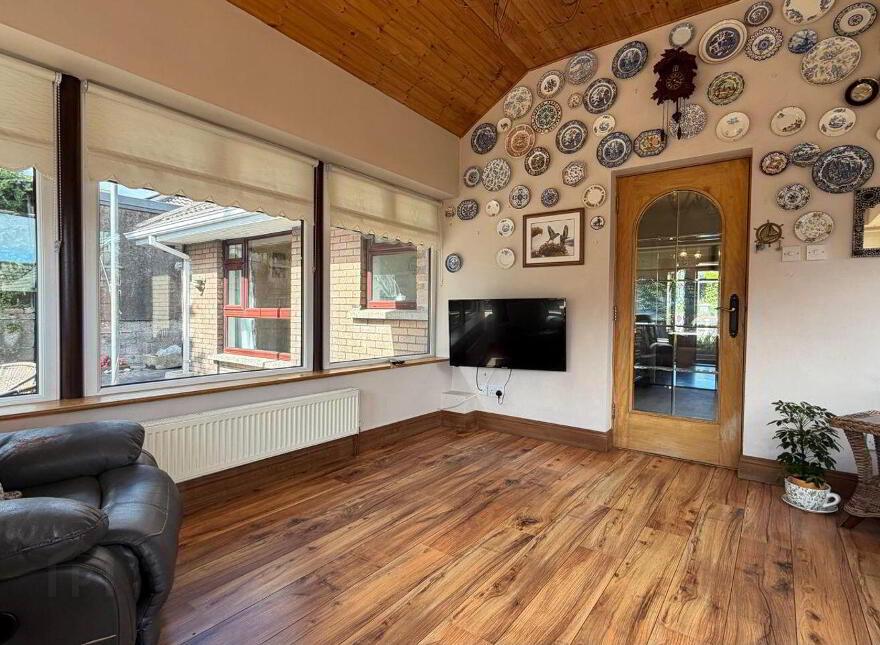 No. 8 Hilltop Park, Cobh, P24HK37