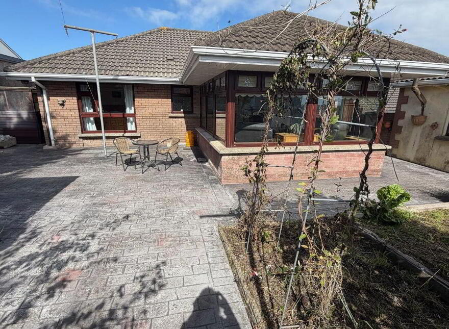 No. 8 Hilltop Park, Cobh, P24HK37
