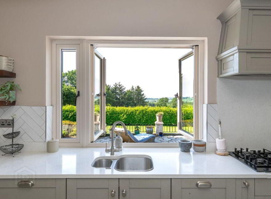 Ballygroman Upper, Ovens, P31HE06