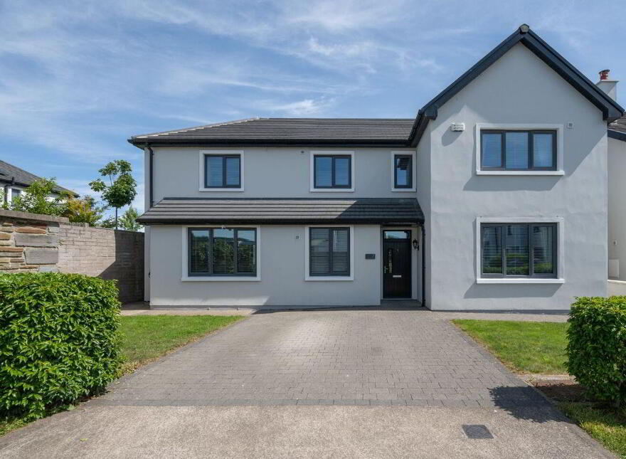 7 Ryecourt Woods, Cloughduv, P14W500