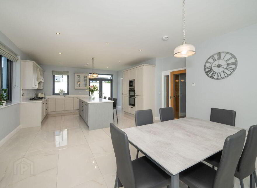 7 Ryecourt Woods, Cloughduv, P14W500