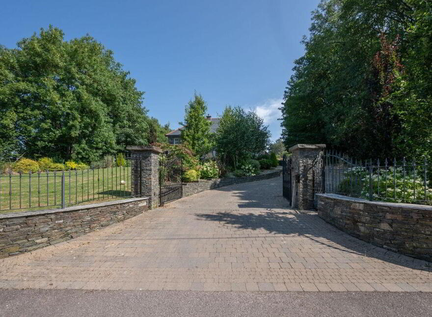 South Berrings, Dripsey, Inishcarra, P12T925