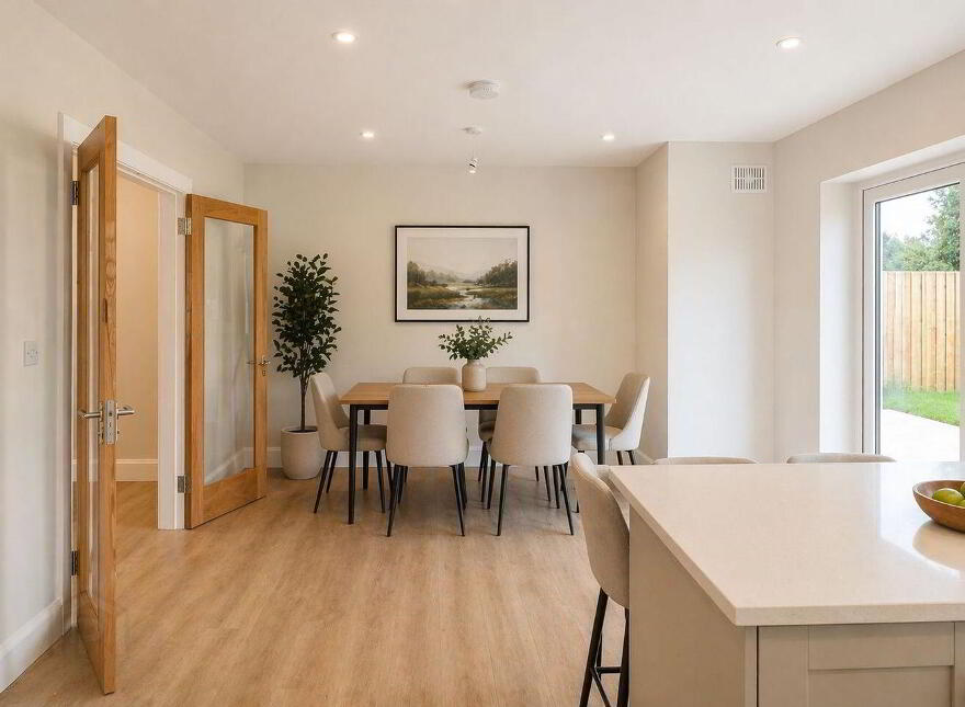 16 Codrum Green, Codrum Hall, Ovens, P31FP65
