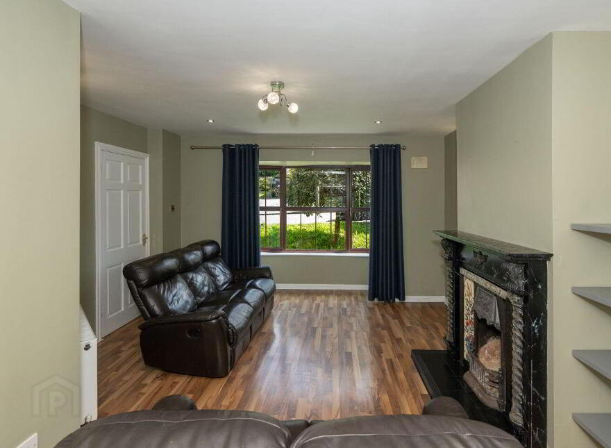 11 Glasslynn, Parnell Street, Bandon, P72X068