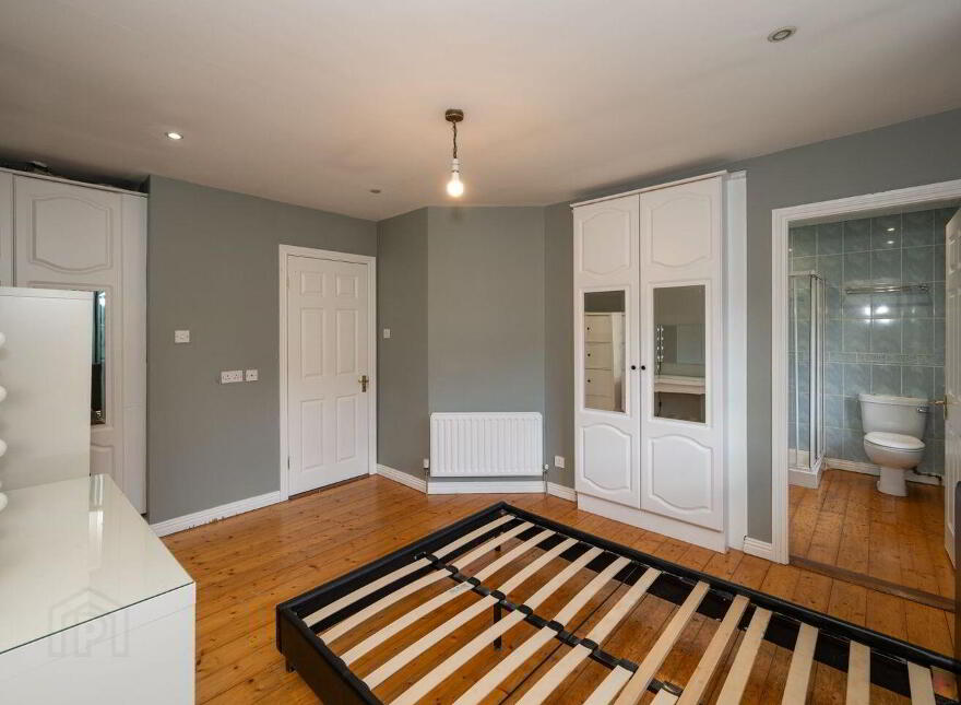 11 Glasslynn, Parnell Street, Bandon, P72X068