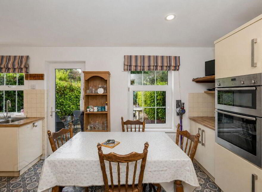 4 Woodford, Rossa Avenue, Model Farm, Model Farm Road, T12WNC0