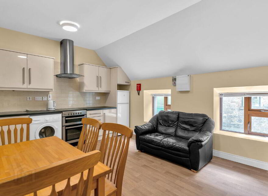6 Bridge Street, Graiguecullen, Carlow Town, R93HC84