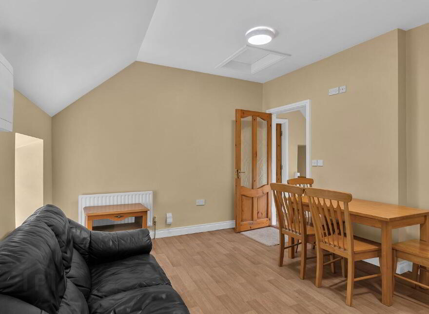 6 Bridge Street, Graiguecullen, Carlow Town, R93HC84