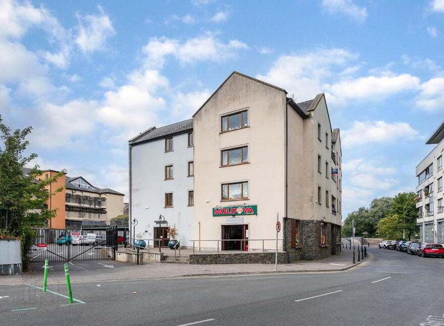 Apartment 16 Centaur House Centaur Street, Carlow Town, R93NN56 photo