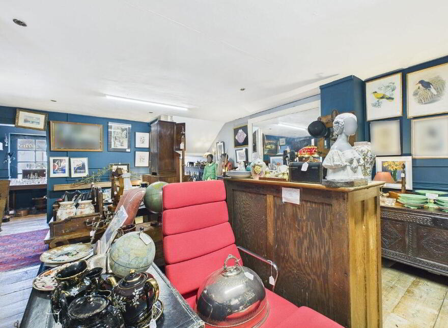 The Castle Antiques, & Craft Centre, Barrack Street, Clarecastle, Ennis, V95C6YD