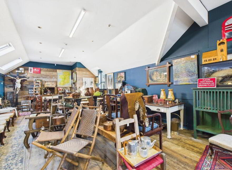 The Castle Antiques, & Craft Centre, Barrack Street, Clarecastle, Ennis, V95C6YD