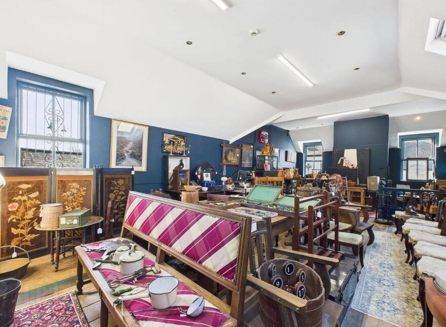 The Castle Antiques, & Craft Centre, Barrack Street, Clarecastle, Ennis, V95C6YD