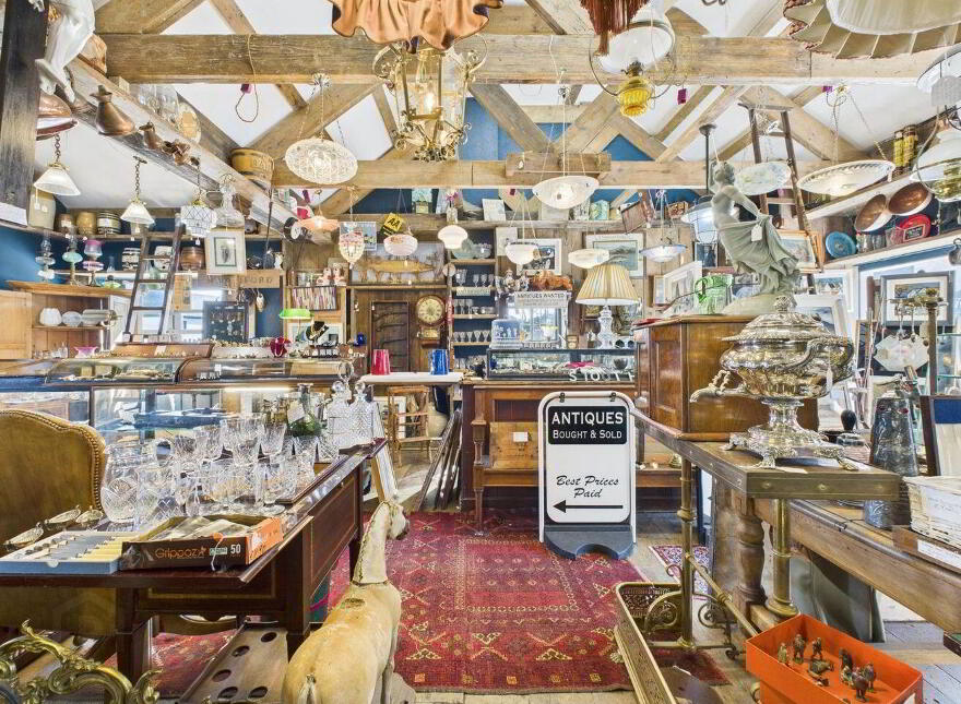The Castle Antiques, & Craft Centre, Barrack Street, Clarecastle, Ennis, V95C6YD