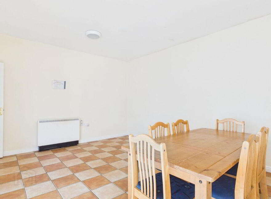 Liddane House, Gratten Street, Kilkee, V15X299