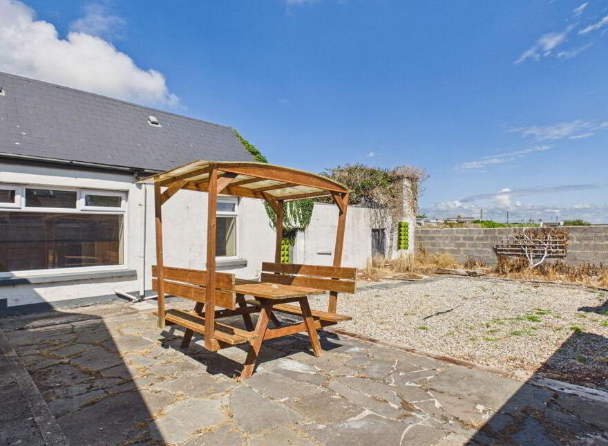 Liddane House, Gratten Street, Kilkee, V15X299