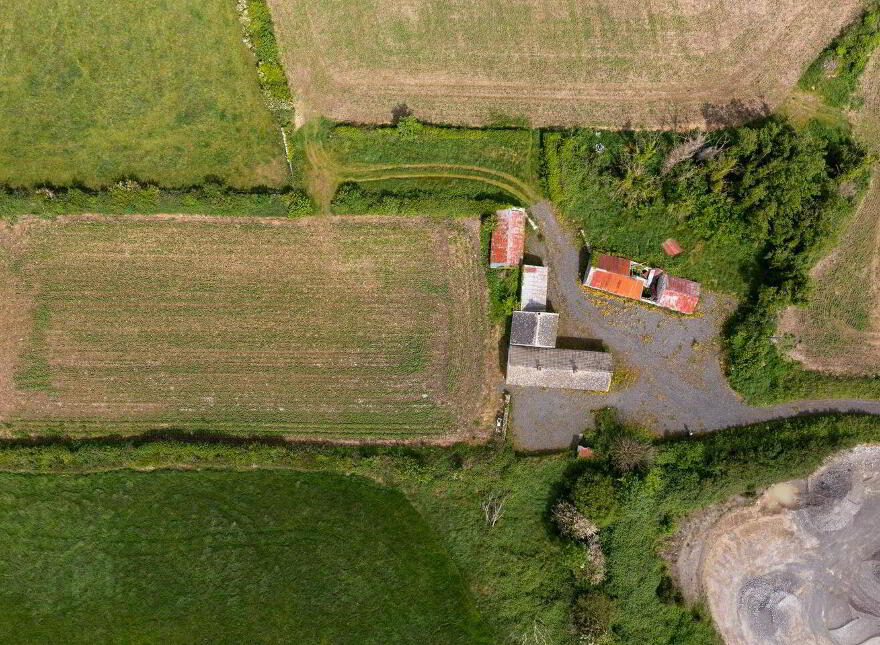 Glasshouse, Blue Ball, Tullamore, R35W897