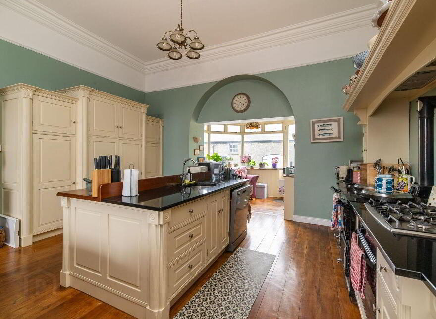 Main Street, Portarlington, R32V21D