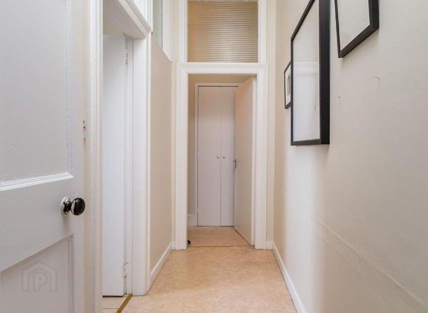 Main Street, Portarlington, R32V21D