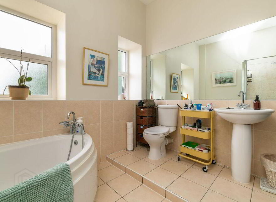 Main Street, Portarlington, R32V21D