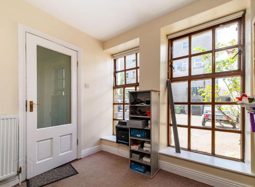 Main Street, Portarlington, R32V21D