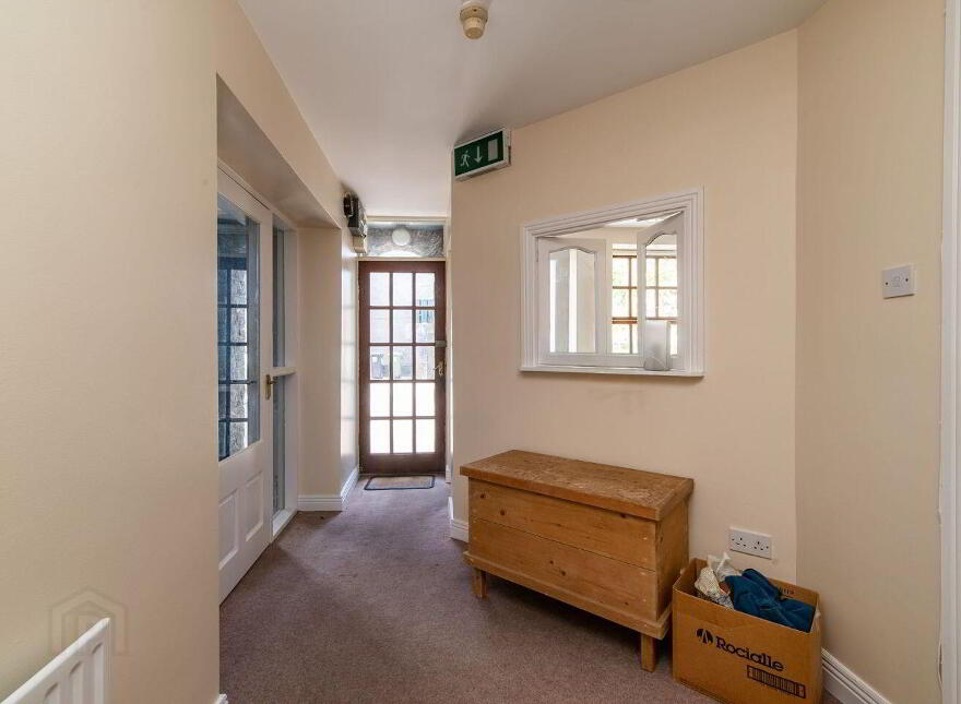 Main Street, Portarlington, R32V21D