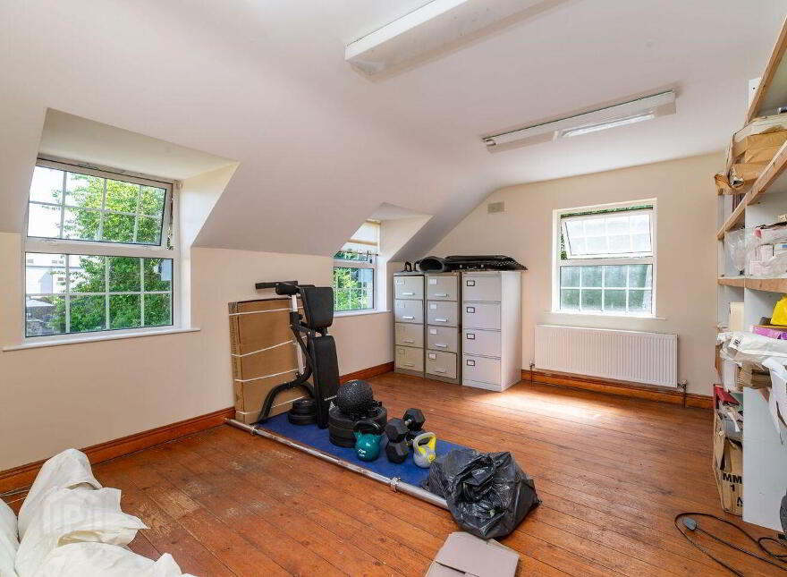 Main Street, Portarlington, R32V21D