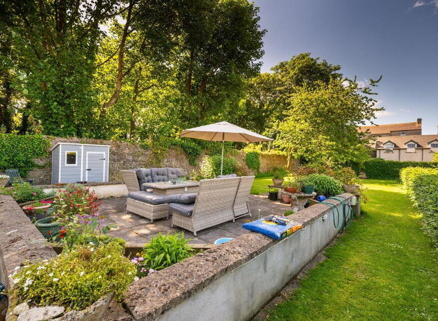 Main Street, Portarlington, R32V21D