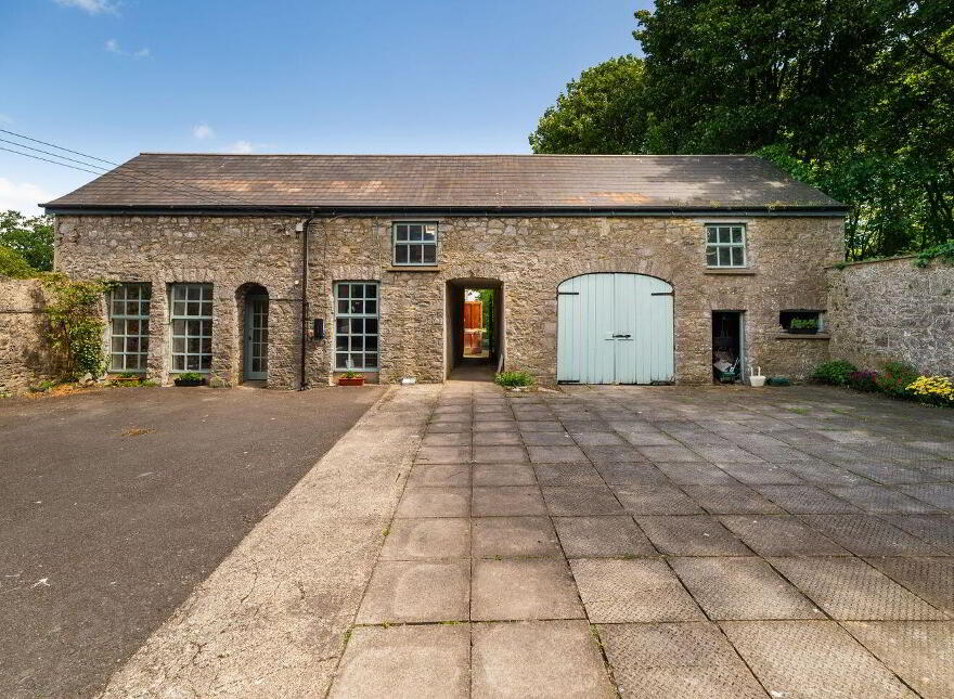 Main Street, Portarlington, R32V21D