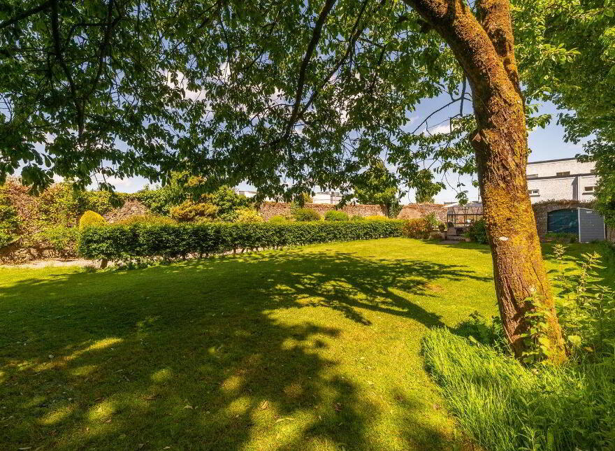 Main Street, Portarlington, R32V21D